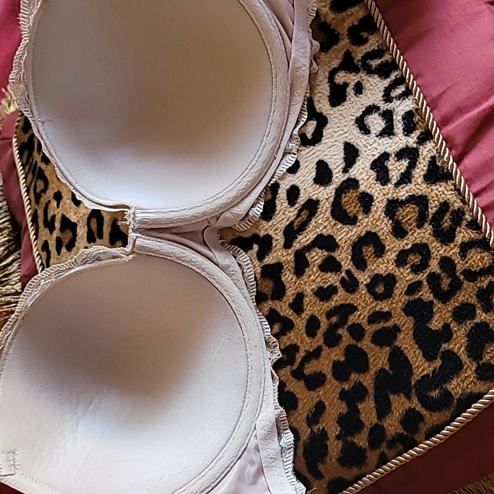 Bra - Picture 3 of 7